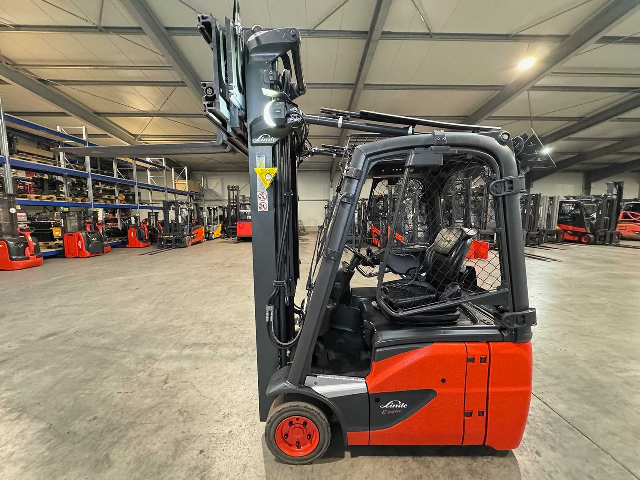 2020 SERVICE + UVV 09/2026 LINDE E14-02 EVO 1.400KG 3.+4. - Chariot élévateur: photos 3 2020 SERVICE + UVV 09/2026 LINDE E14-02 EVO 1.400KG 3.+4. - Chariot élévateur: photos 3