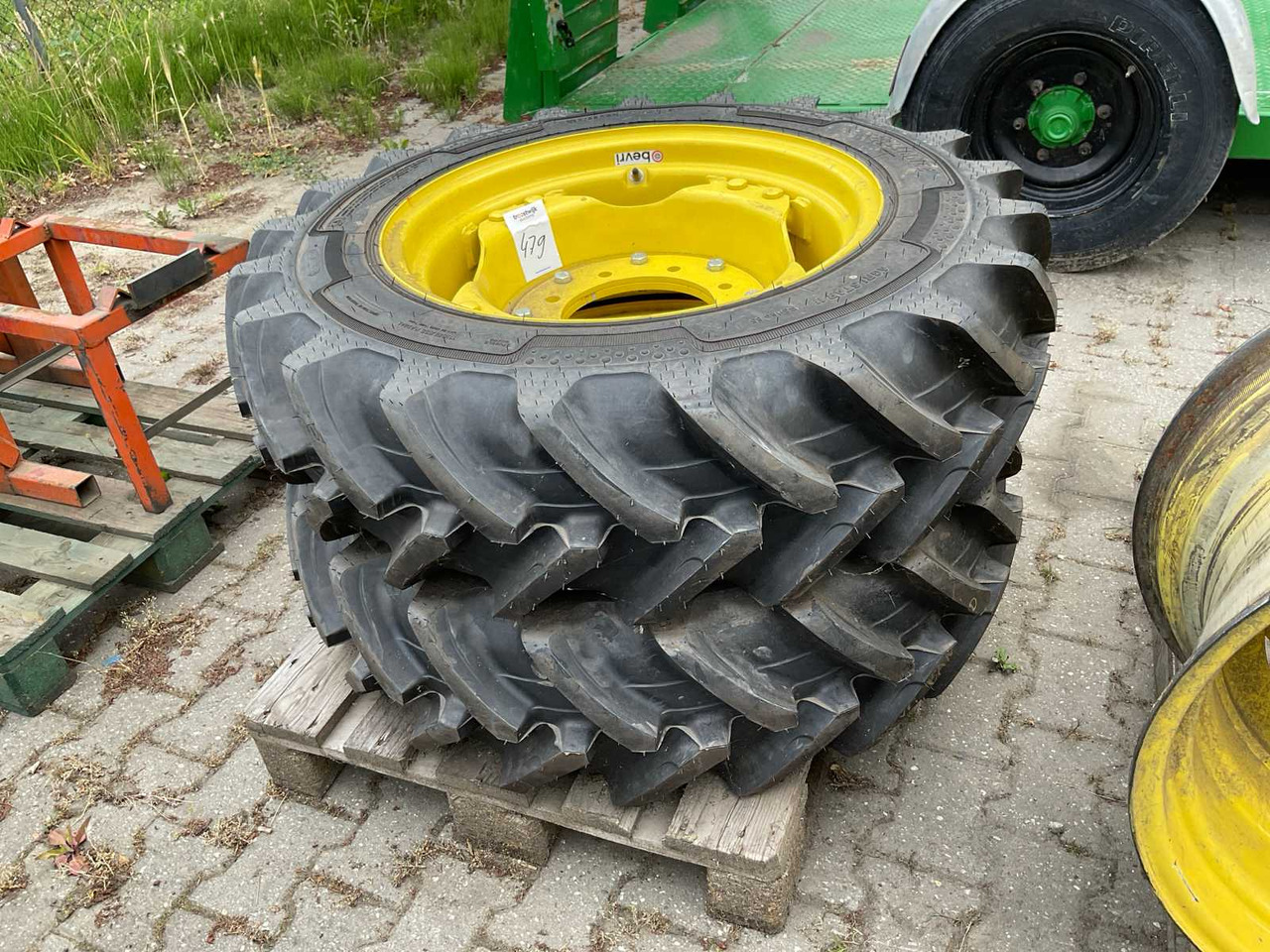 Alliance Agri Star 2 - Pneus et jantes pour Tracteur agricole: photos 1 Alliance Agri Star 2 - Pneus et jantes pour Tracteur agricole: photos 1