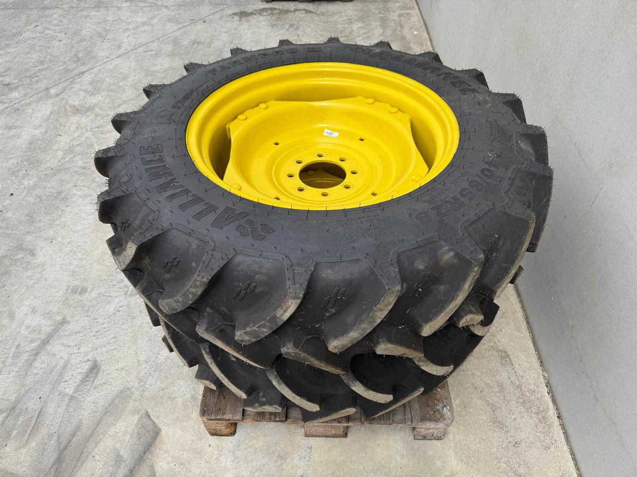 Alliance Farmpro 2 - Pneus et jantes pour Tracteur agricole: photos 5 Alliance Farmpro 2 - Pneus et jantes pour Tracteur agricole: photos 5