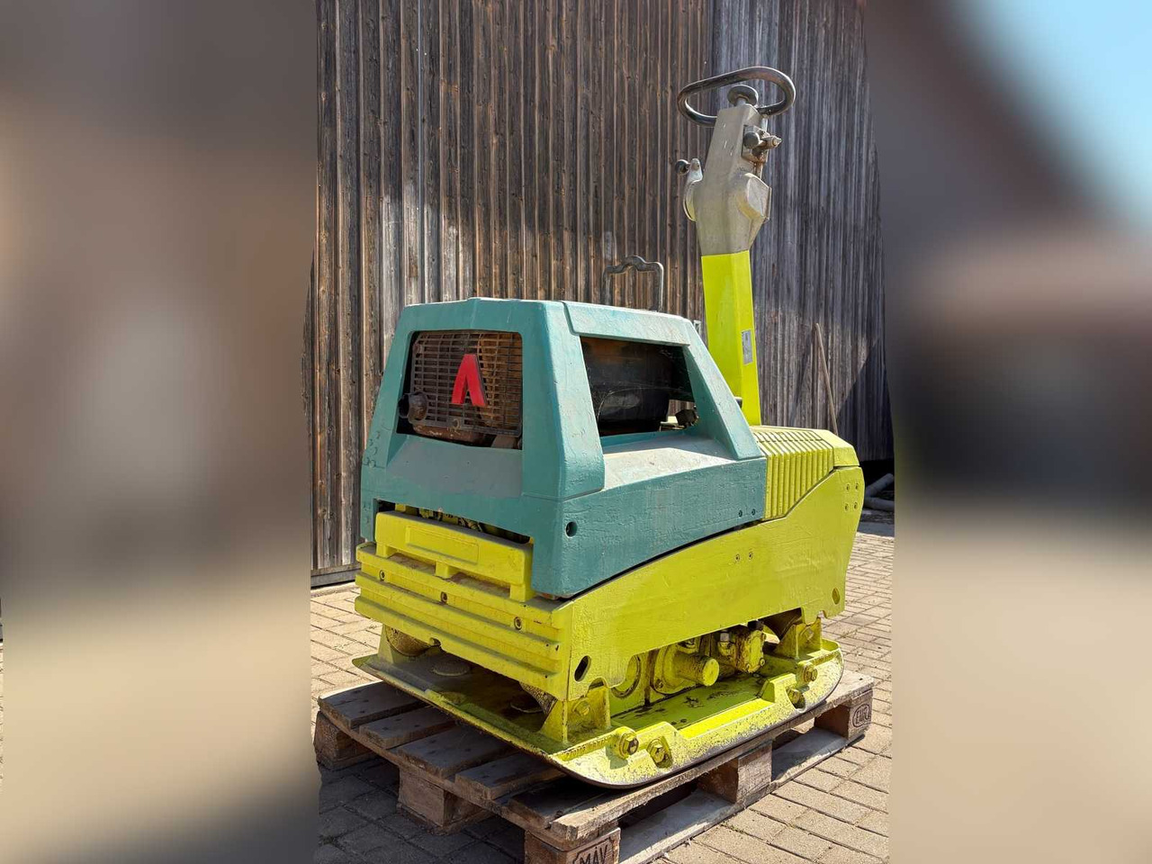 Ammann APH 100 - 20 - Plaque vibrante: photos 1 Ammann APH 100 - 20 - Plaque vibrante: photos 1
