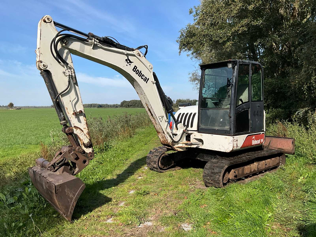 Bobcat 442 - Pelle sur chenille: photos 2 Bobcat 442 - Pelle sur chenille: photos 2