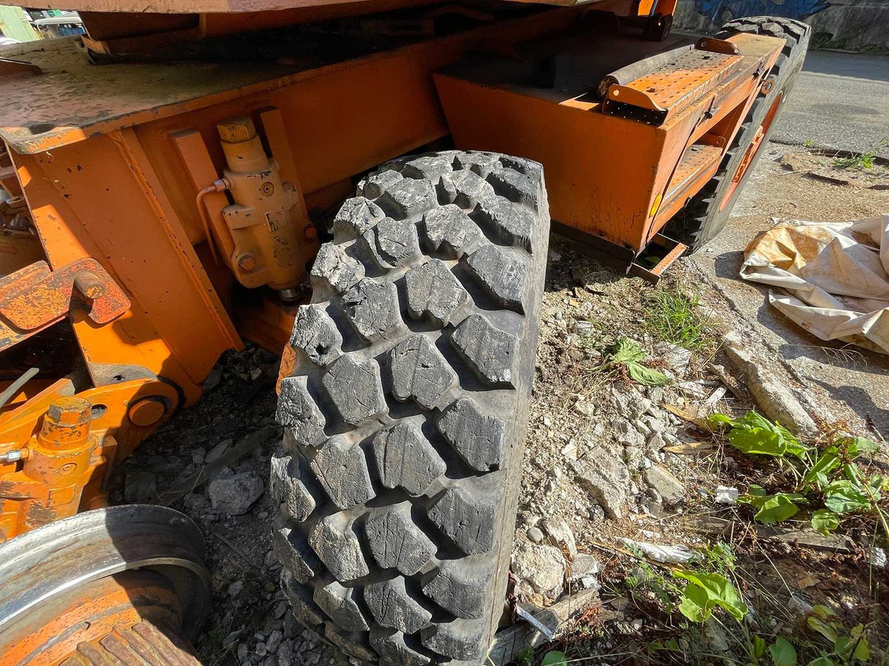 Pelle sur pneus CASE - 1992 - 688P - WHEELED EXCAVATOR: photos 19 Pelle sur pneus CASE - 1992 - 688P - WHEELED EXCAVATOR: photos 19