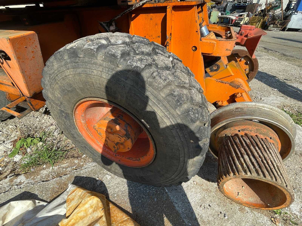 Pelle sur pneus CASE - 1992 - 688P - WHEELED EXCAVATOR: photos 20 Pelle sur pneus CASE - 1992 - 688P - WHEELED EXCAVATOR: photos 20