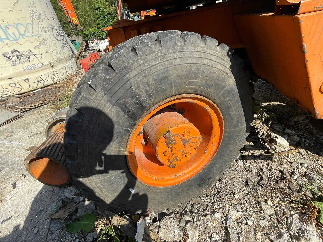 Pelle sur pneus CASE - 1992 - 688P - WHEELED EXCAVATOR: photos 18 Pelle sur pneus CASE - 1992 - 688P - WHEELED EXCAVATOR: photos 18