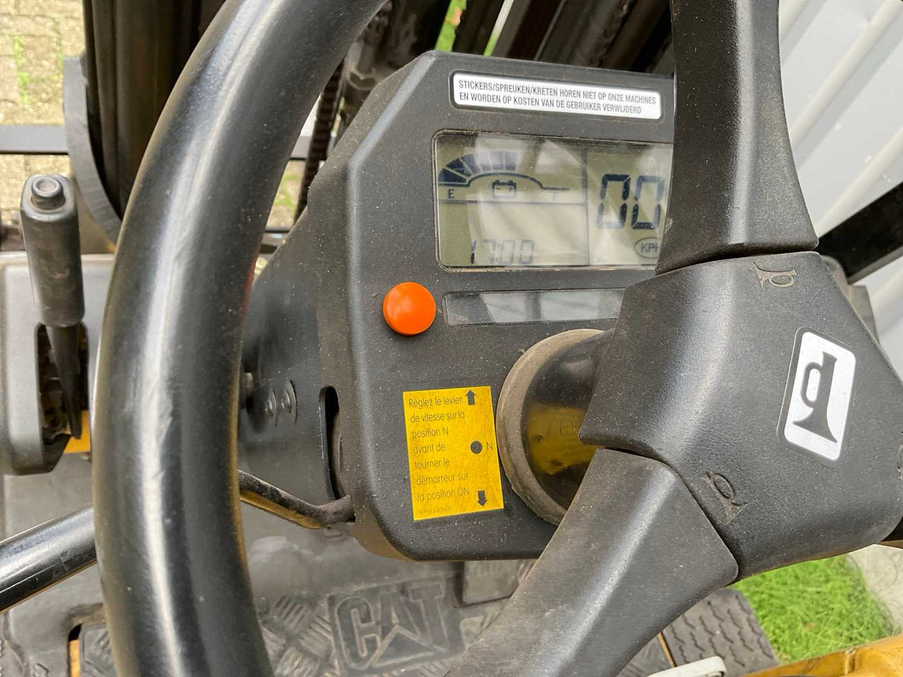 CATERPILLAR EP16KT FORKLIFT - Chariot élévateur: photos 4 CATERPILLAR EP16KT FORKLIFT - Chariot élévateur: photos 4