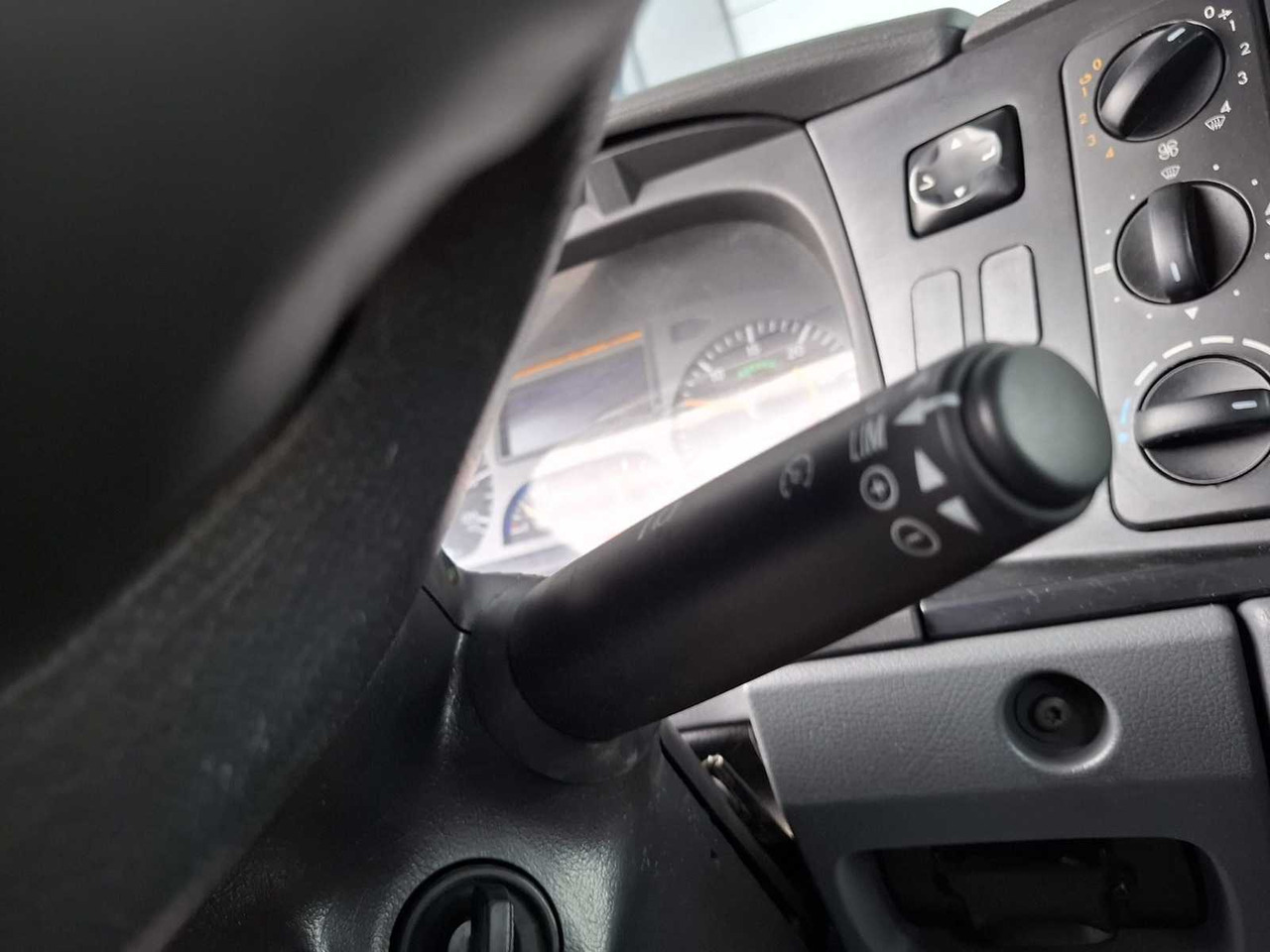 Camion 2009 MERCEDES-BENZ AXOR 1829 L GULLY VACUUM TRUCK: photos 17 Camion 2009 MERCEDES-BENZ AXOR 1829 L GULLY VACUUM TRUCK: photos 17