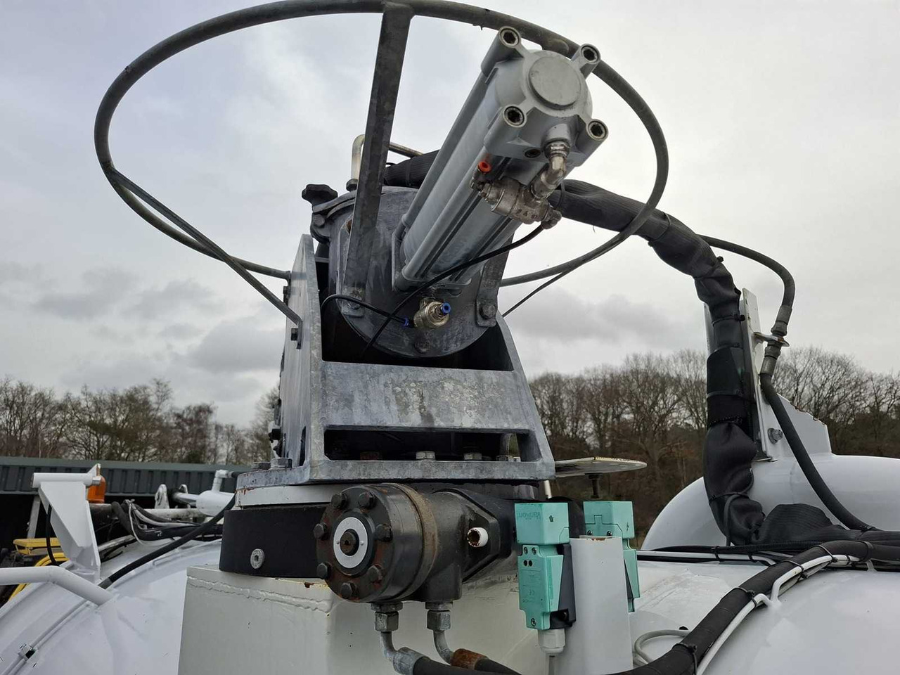 Camion 2009 MERCEDES-BENZ AXOR 1829 L GULLY VACUUM TRUCK: photos 42 Camion 2009 MERCEDES-BENZ AXOR 1829 L GULLY VACUUM TRUCK: photos 42