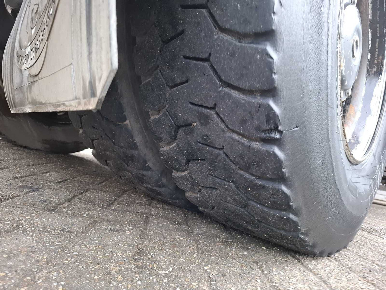 Camion 2009 MERCEDES-BENZ AXOR 1829 L GULLY VACUUM TRUCK: photos 49 Camion 2009 MERCEDES-BENZ AXOR 1829 L GULLY VACUUM TRUCK: photos 49