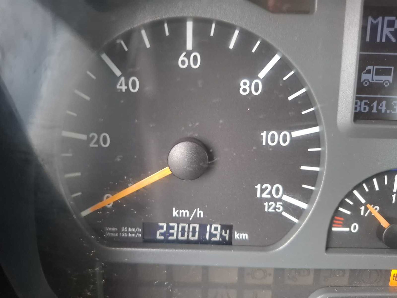 Camion 2009 MERCEDES-BENZ AXOR 1829 L GULLY VACUUM TRUCK: photos 15 Camion 2009 MERCEDES-BENZ AXOR 1829 L GULLY VACUUM TRUCK: photos 15