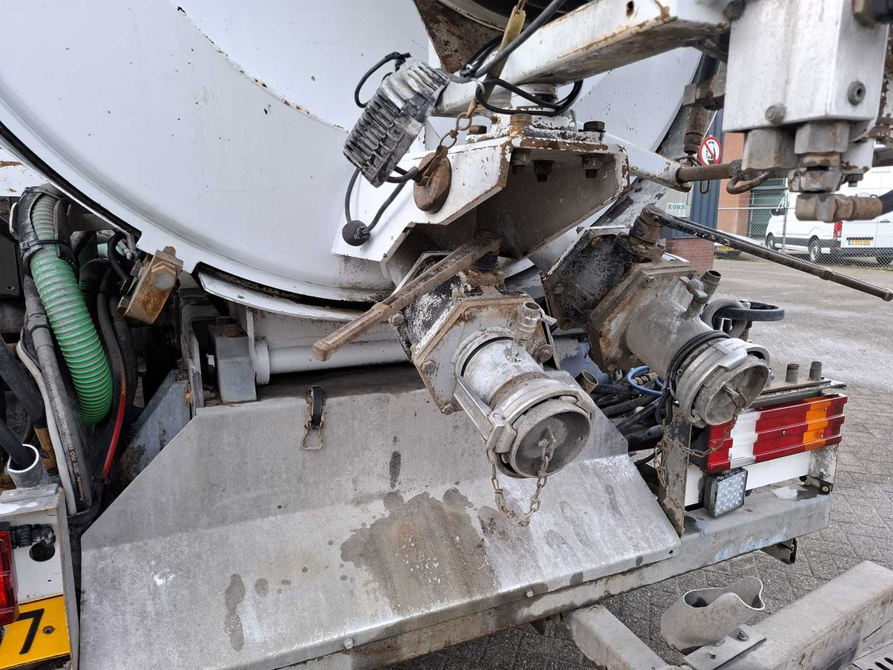 Camion 2009 MERCEDES-BENZ AXOR 1829 L GULLY VACUUM TRUCK: photos 28 Camion 2009 MERCEDES-BENZ AXOR 1829 L GULLY VACUUM TRUCK: photos 28