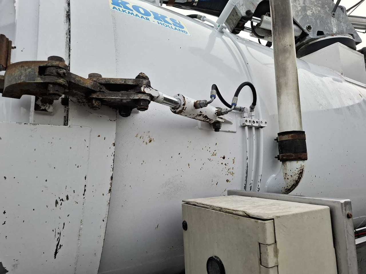 Camion 2009 MERCEDES-BENZ AXOR 1829 L GULLY VACUUM TRUCK: photos 33 Camion 2009 MERCEDES-BENZ AXOR 1829 L GULLY VACUUM TRUCK: photos 33