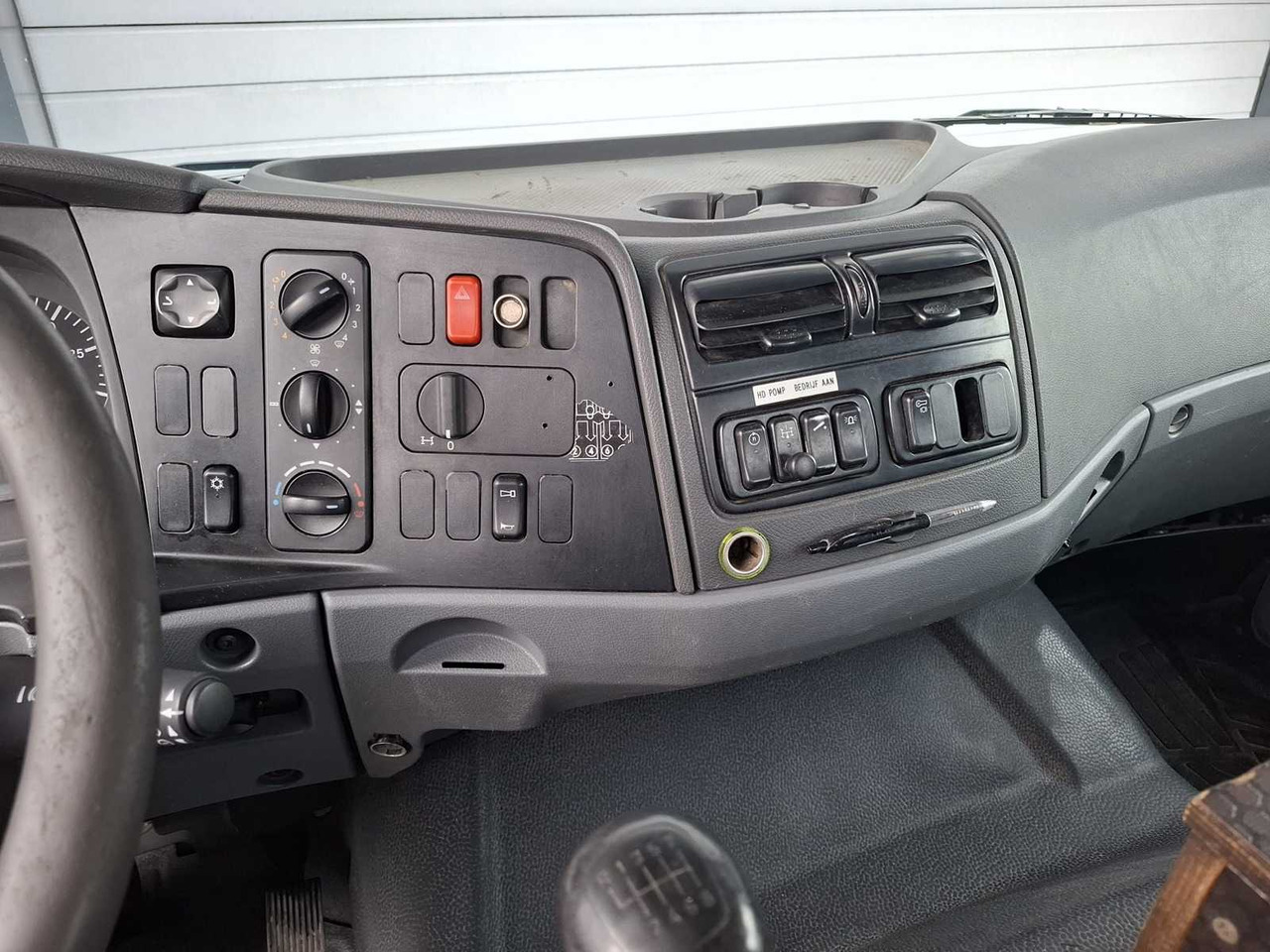 Camion 2009 MERCEDES-BENZ AXOR 1829 L GULLY VACUUM TRUCK: photos 9 Camion 2009 MERCEDES-BENZ AXOR 1829 L GULLY VACUUM TRUCK: photos 9