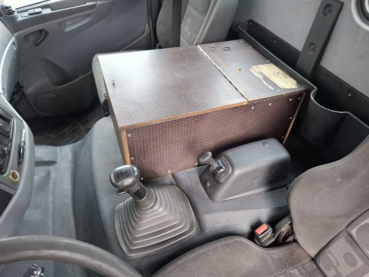 Camion 2009 MERCEDES-BENZ AXOR 1829 L GULLY VACUUM TRUCK: photos 8 Camion 2009 MERCEDES-BENZ AXOR 1829 L GULLY VACUUM TRUCK: photos 8