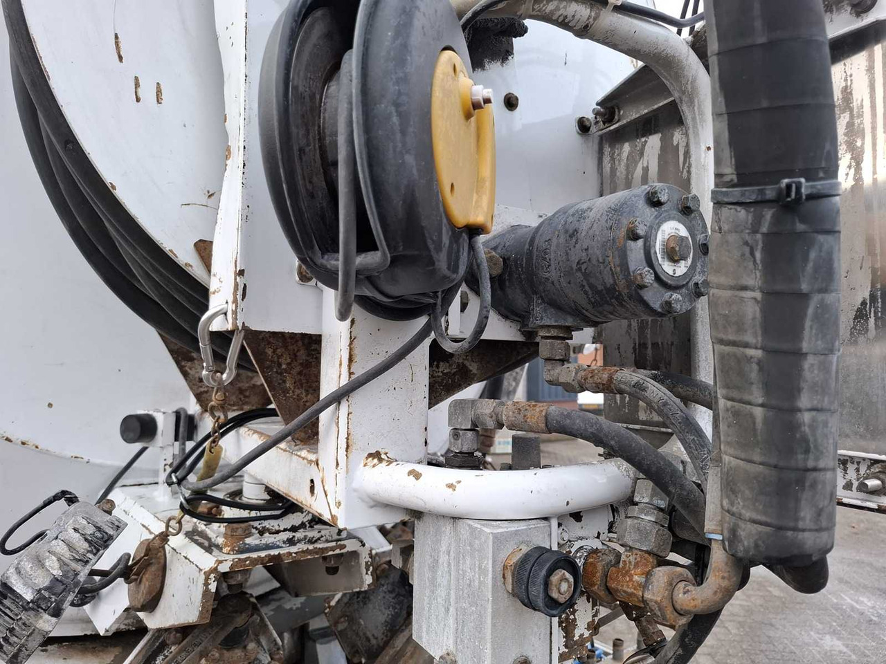 Camion 2009 MERCEDES-BENZ AXOR 1829 L GULLY VACUUM TRUCK: photos 29 Camion 2009 MERCEDES-BENZ AXOR 1829 L GULLY VACUUM TRUCK: photos 29