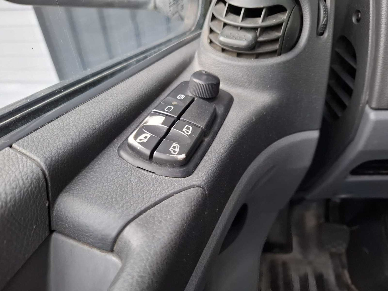 Camion 2009 MERCEDES-BENZ AXOR 1829 L GULLY VACUUM TRUCK: photos 19 Camion 2009 MERCEDES-BENZ AXOR 1829 L GULLY VACUUM TRUCK: photos 19