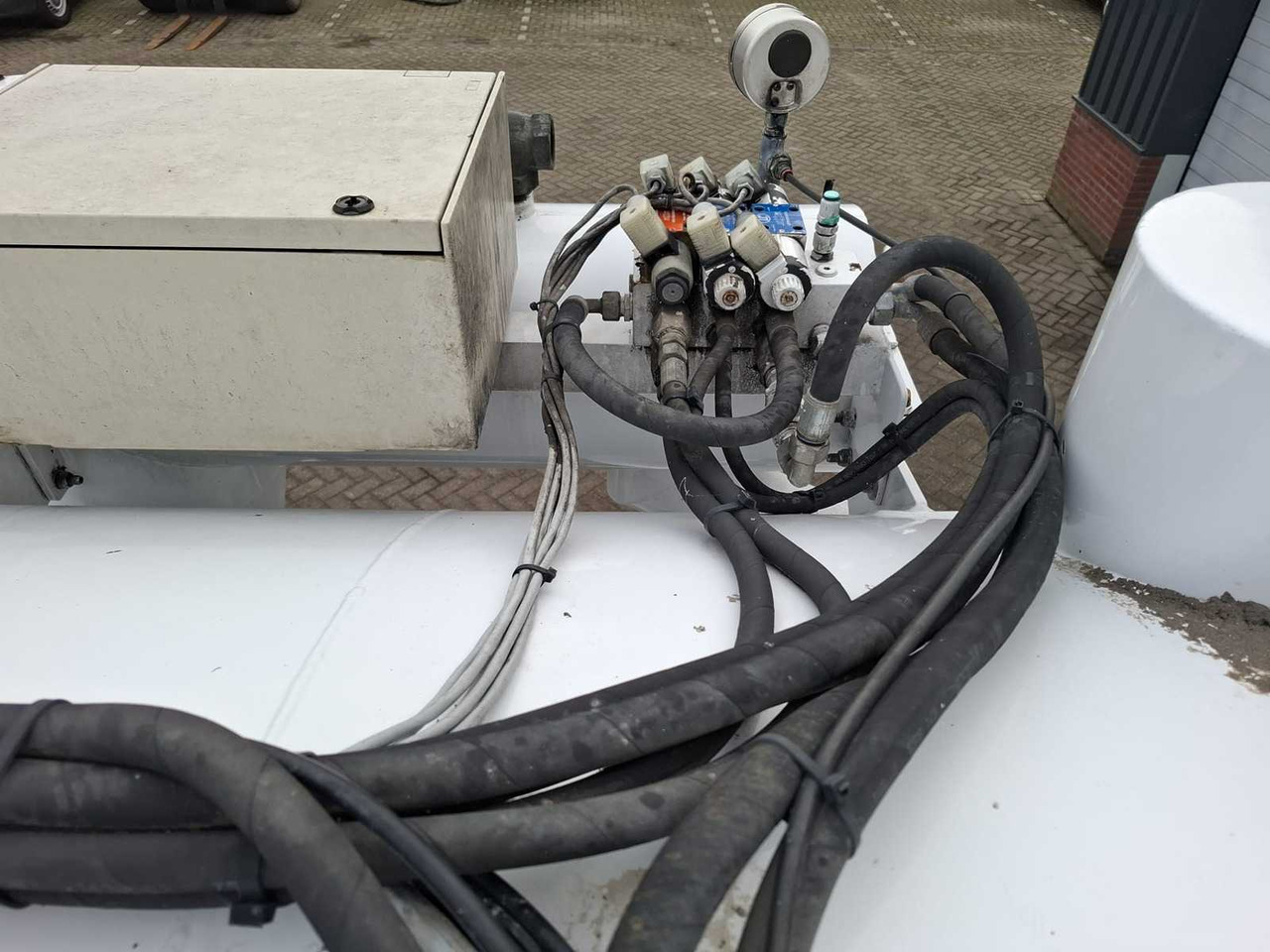 Camion 2009 MERCEDES-BENZ AXOR 1829 L GULLY VACUUM TRUCK: photos 44 Camion 2009 MERCEDES-BENZ AXOR 1829 L GULLY VACUUM TRUCK: photos 44