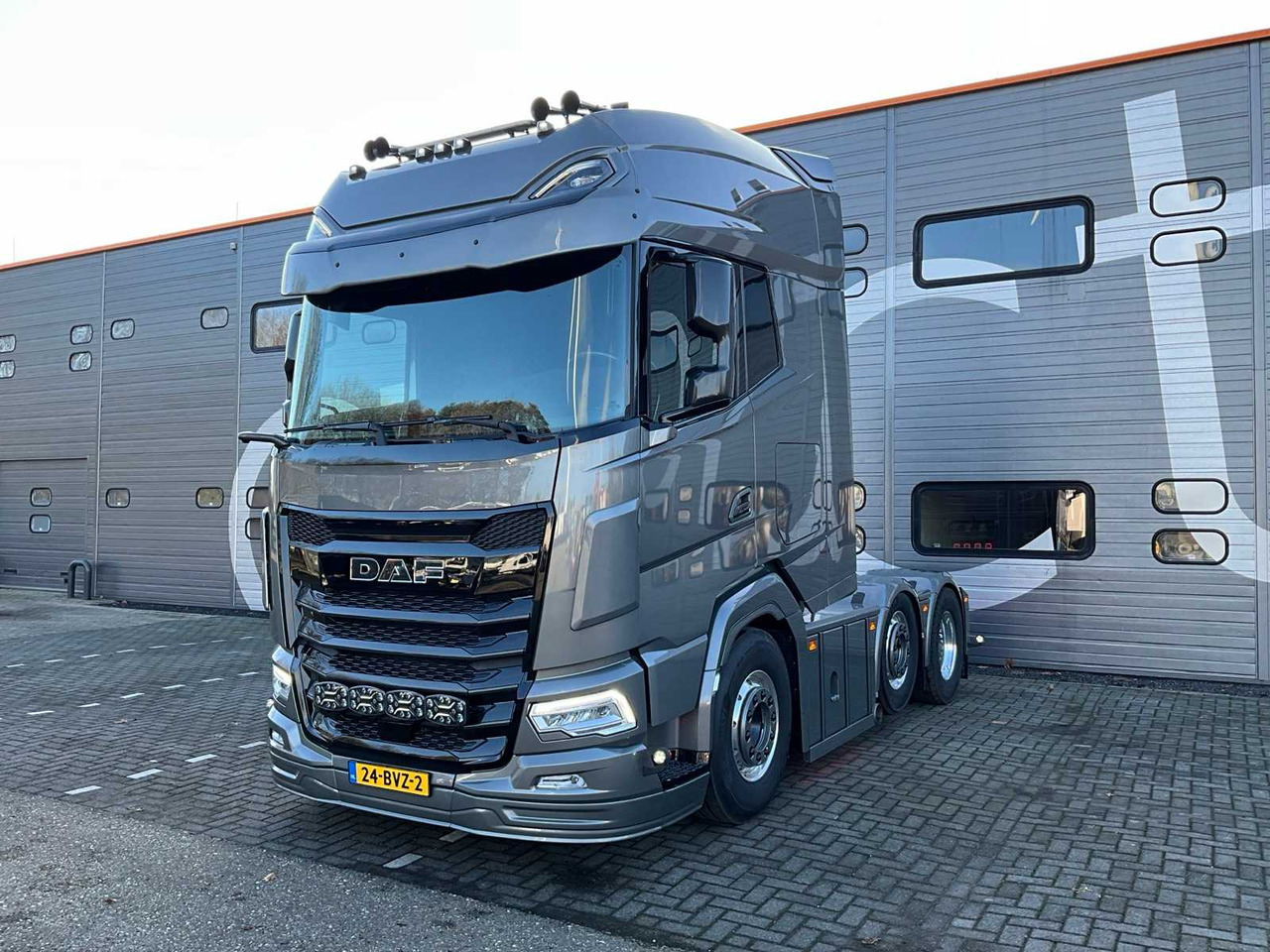 2024 DAF XG+ 530 FTG SHOWTRUCK 24-BVZ-2 - Camion: photos 3 2024 DAF XG+ 530 FTG SHOWTRUCK 24-BVZ-2 - Camion: photos 3