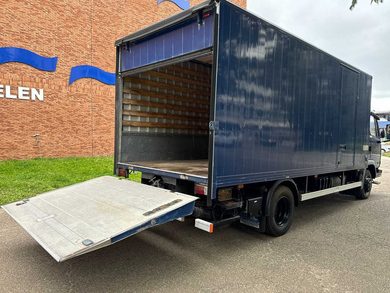 DAF 45 210 TI TRUCK 1998 - Camion: photos 2 DAF 45 210 TI TRUCK 1998 - Camion: photos 2