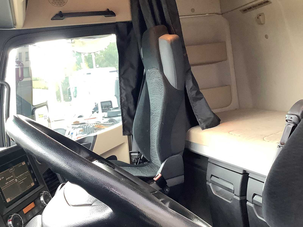 MERCEDES-BENZ - ACTROS - TRUCK - 2019 - Camion: photos 4 MERCEDES-BENZ - ACTROS - TRUCK - 2019 - Camion: photos 4