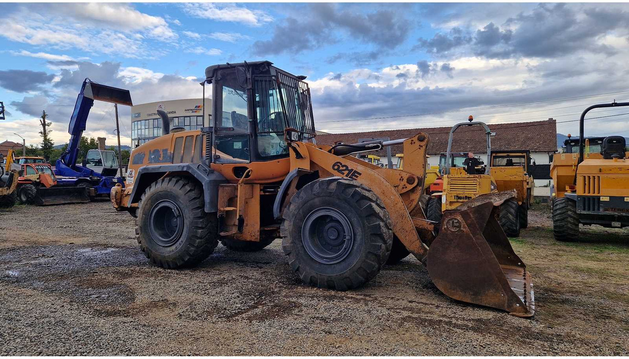 Case 621E - Chargeuse sur pneus: photos 2 Case 621E - Chargeuse sur pneus: photos 2