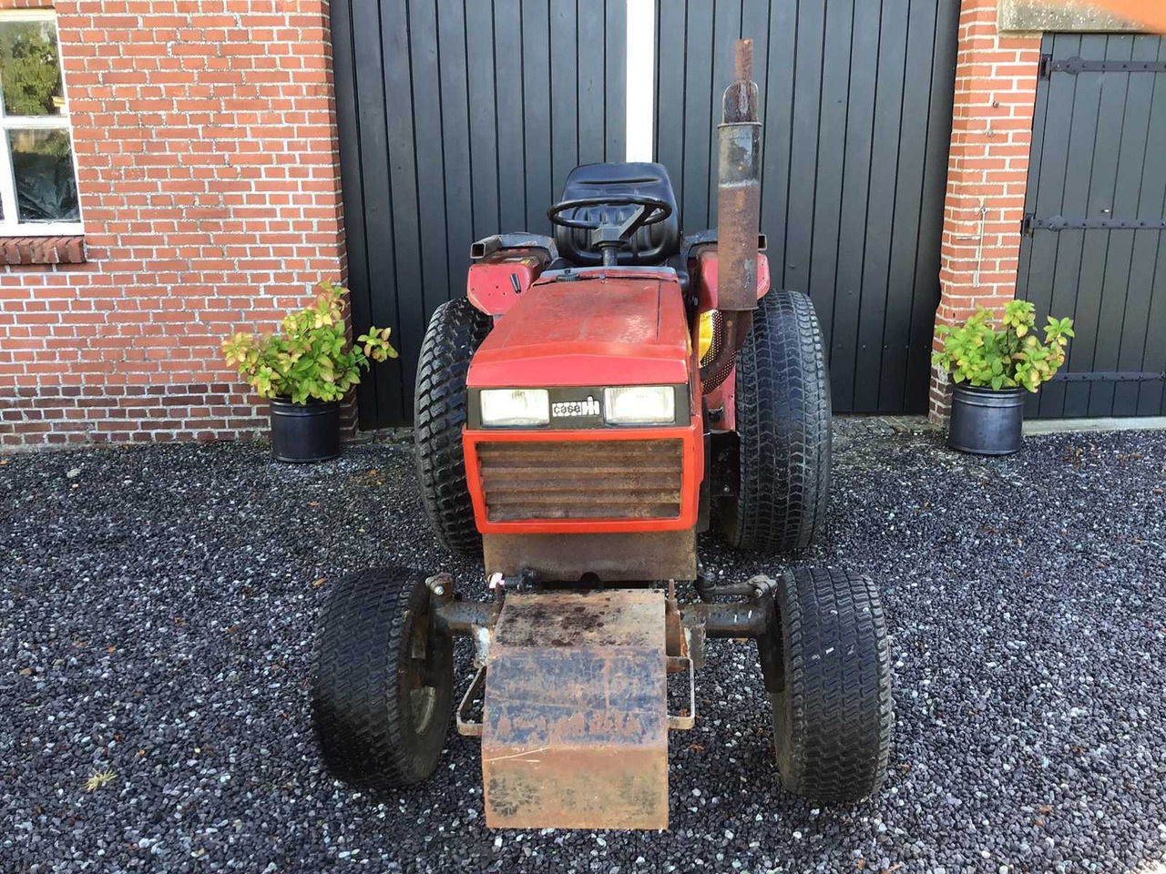 Case IH 255 - Micro tracteur: photos 2 Case IH 255 - Micro tracteur: photos 2