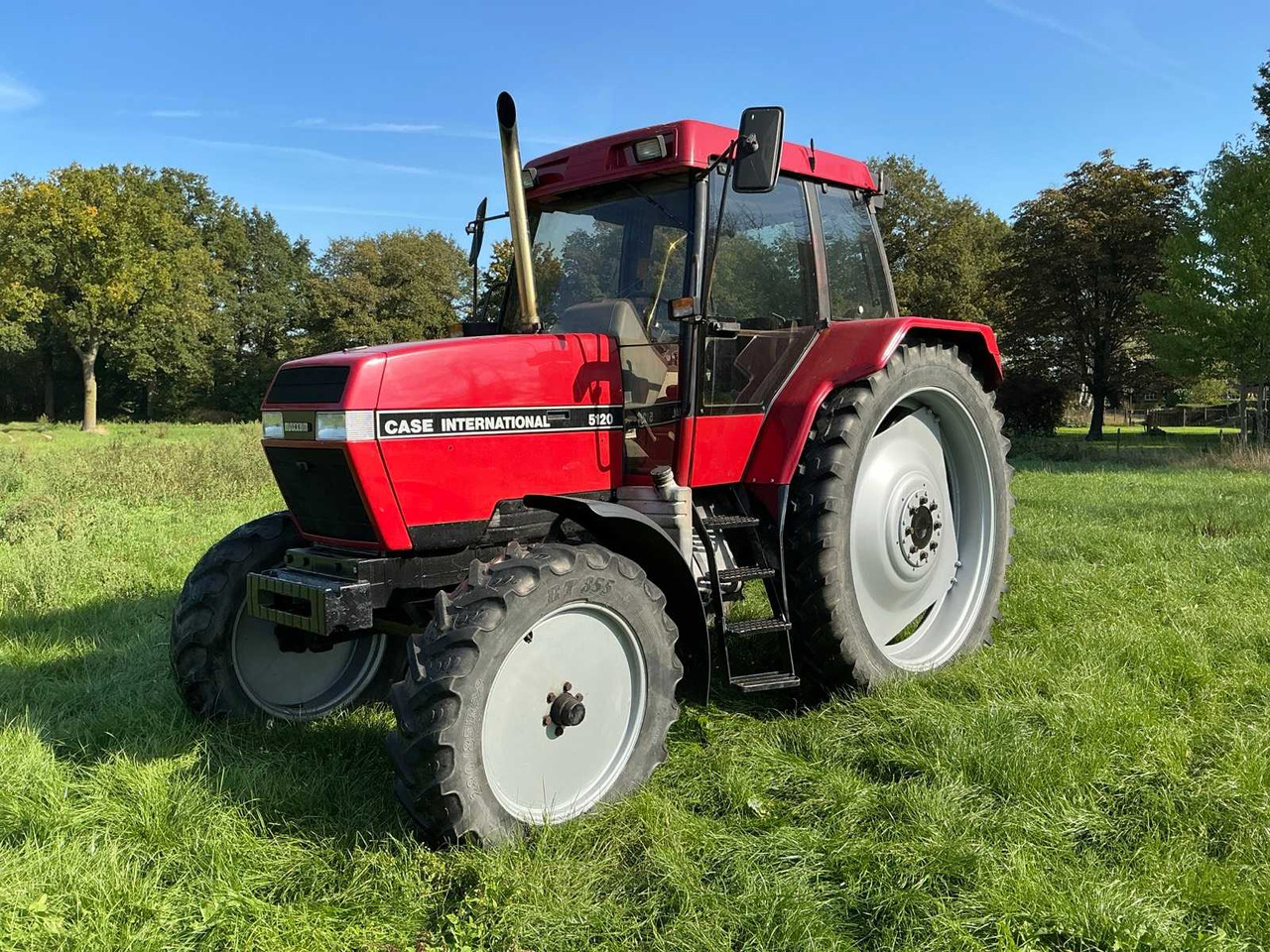 Case IH 5120 - Tracteur agricole: photos 1 Case IH 5120 - Tracteur agricole: photos 1