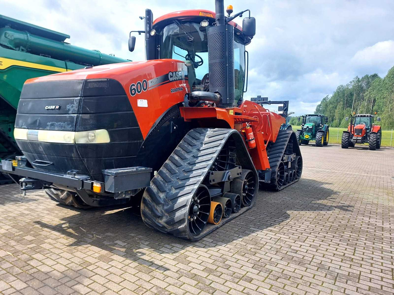 Case Quadtrac 600 - Tracteur à chenilles: photos 1 Case Quadtrac 600 - Tracteur à chenilles: photos 1
