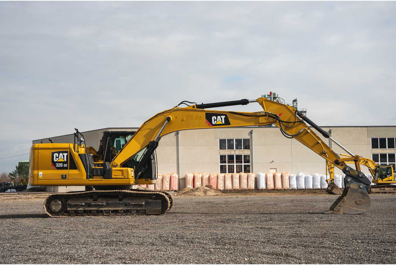 Caterpillar 320GC - Pelle sur chenille: photos 3 Caterpillar 320GC - Pelle sur chenille: photos 3