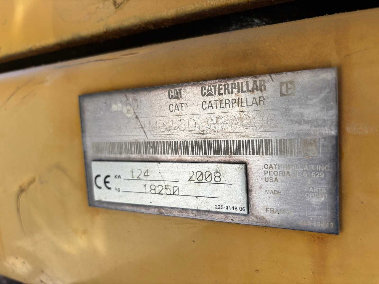 Pelle sur pneus Caterpillar M316D: photos 11