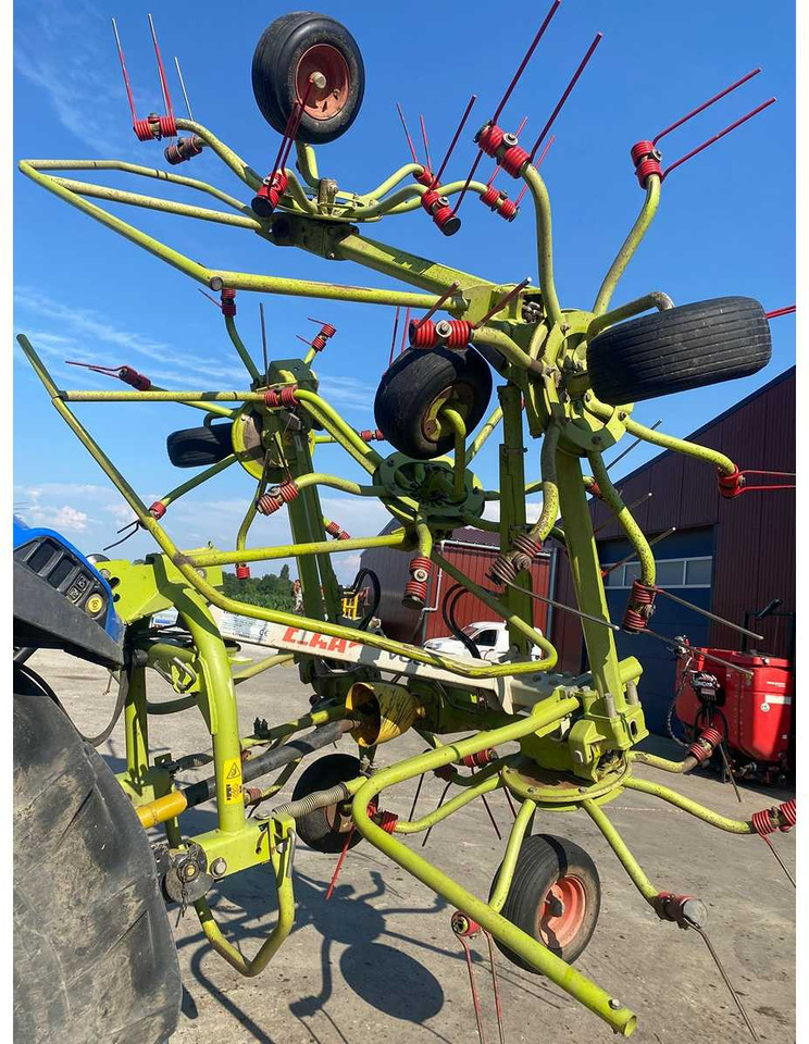 Claas VOLTO 770 - Matériel de fenaison: photos 2 Claas VOLTO 770 - Matériel de fenaison: photos 2