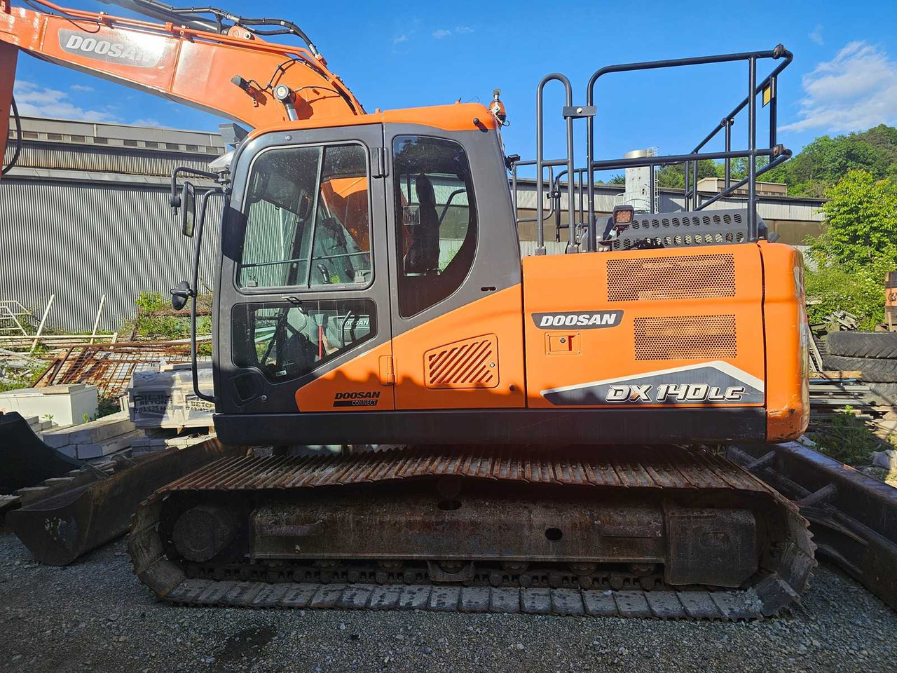 DOOSAN DX140LCR-7 - Pelle sur chenille: photos 3 DOOSAN DX140LCR-7 - Pelle sur chenille: photos 3