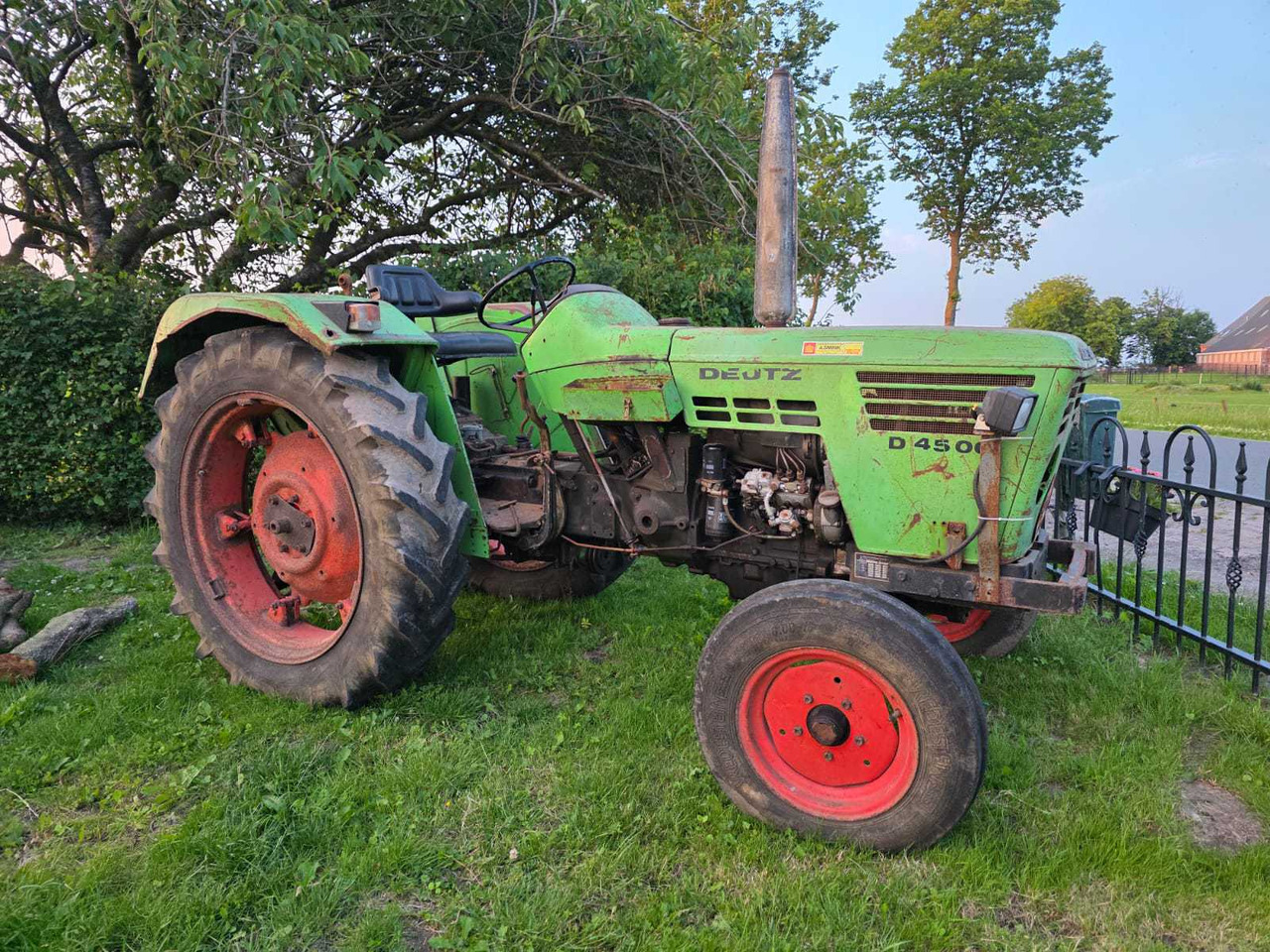 Deutz D4506-S - Tracteur agricole: photos 1 Deutz D4506-S - Tracteur agricole: photos 1