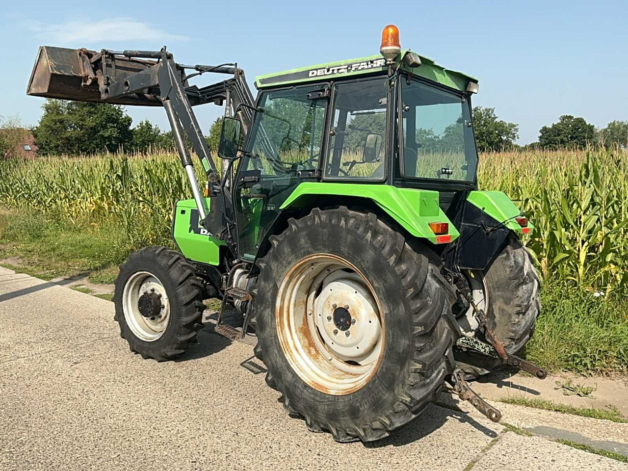 Deutz DX3.65A - Tracteur agricole: photos 3 Deutz DX3.65A - Tracteur agricole: photos 3