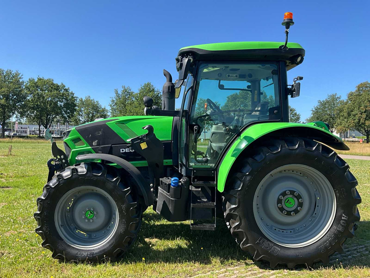 Deutz-fahr 6125 C TTV - Tracteur agricole: photos 5 Deutz-fahr 6125 C TTV - Tracteur agricole: photos 5
