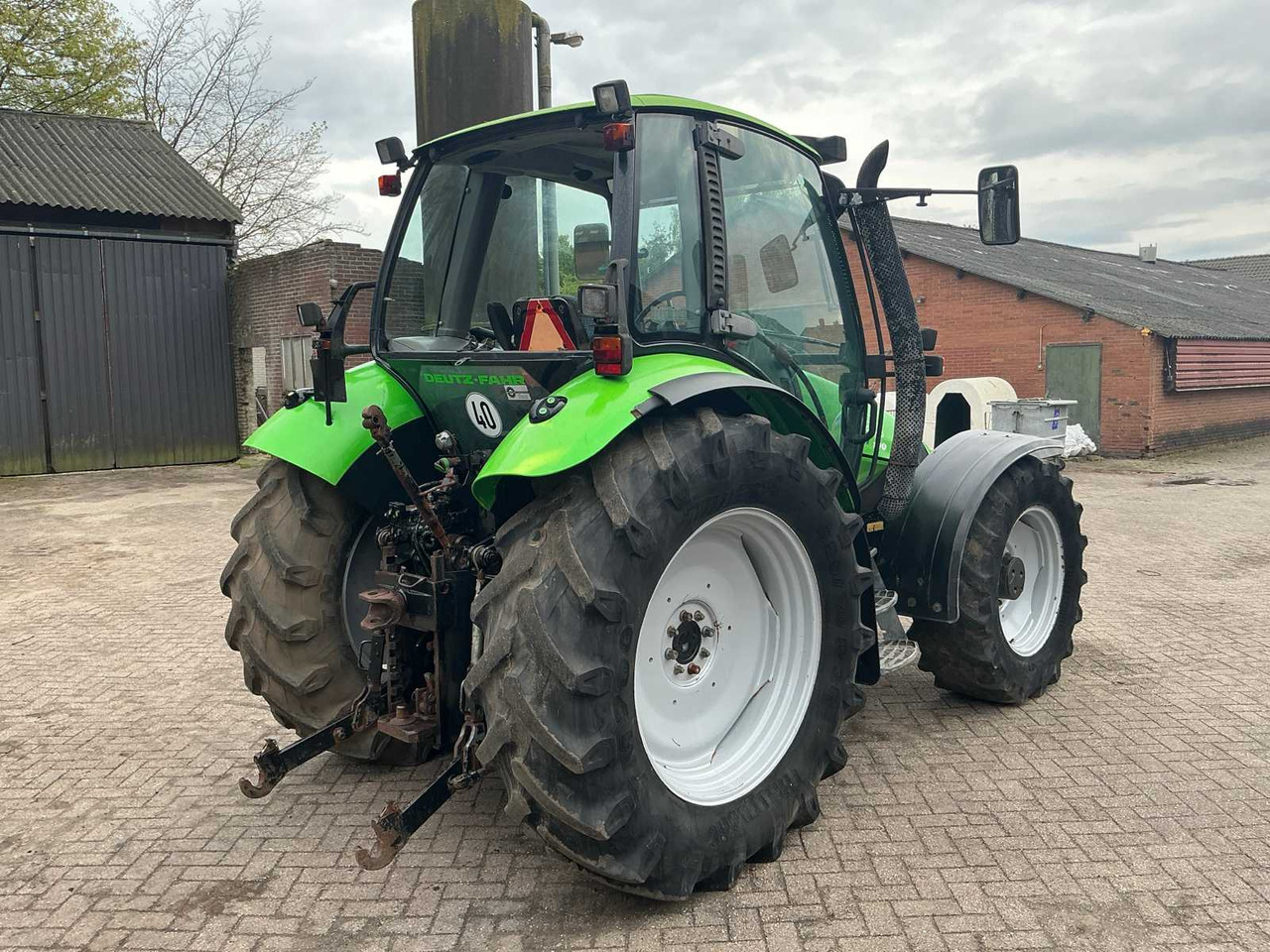 Deutz-fahr Agrotron 100 - Tracteur agricole: photos 5 Deutz-fahr Agrotron 100 - Tracteur agricole: photos 5