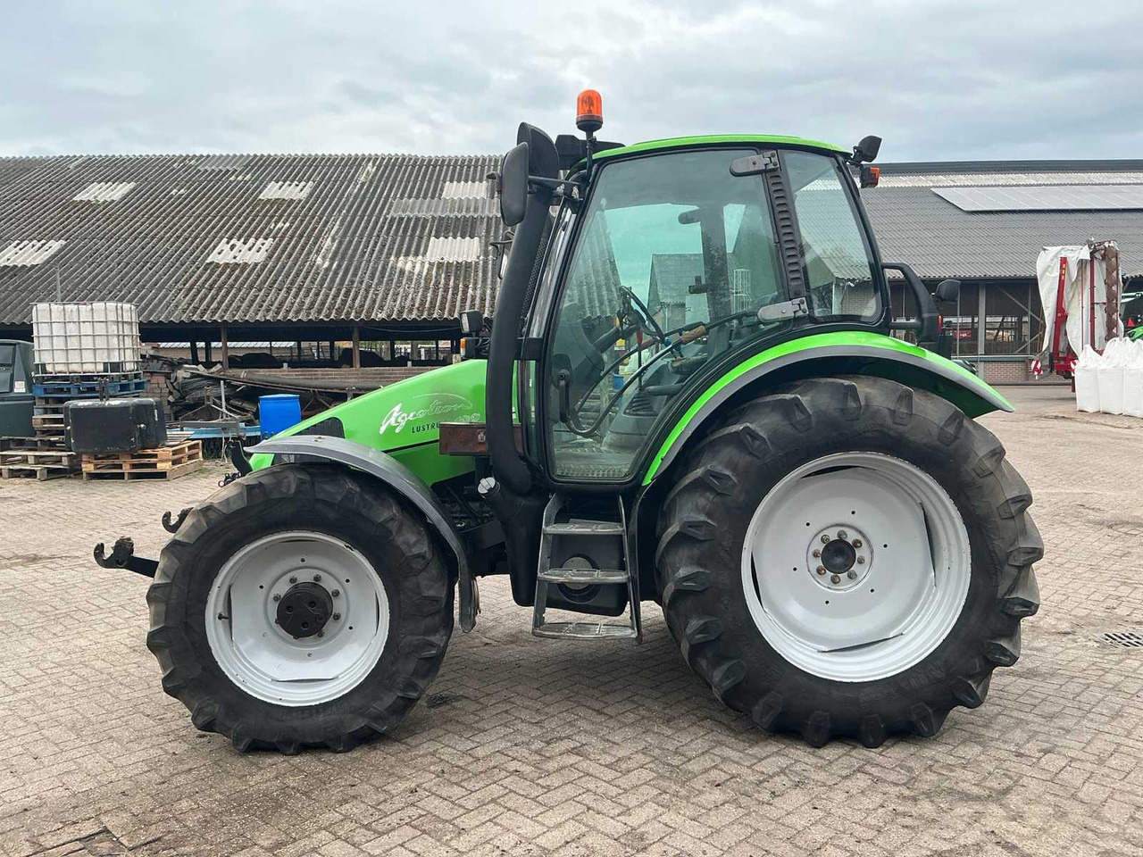 Deutz-fahr Agrotron 100 - Tracteur agricole: photos 2 Deutz-fahr Agrotron 100 - Tracteur agricole: photos 2