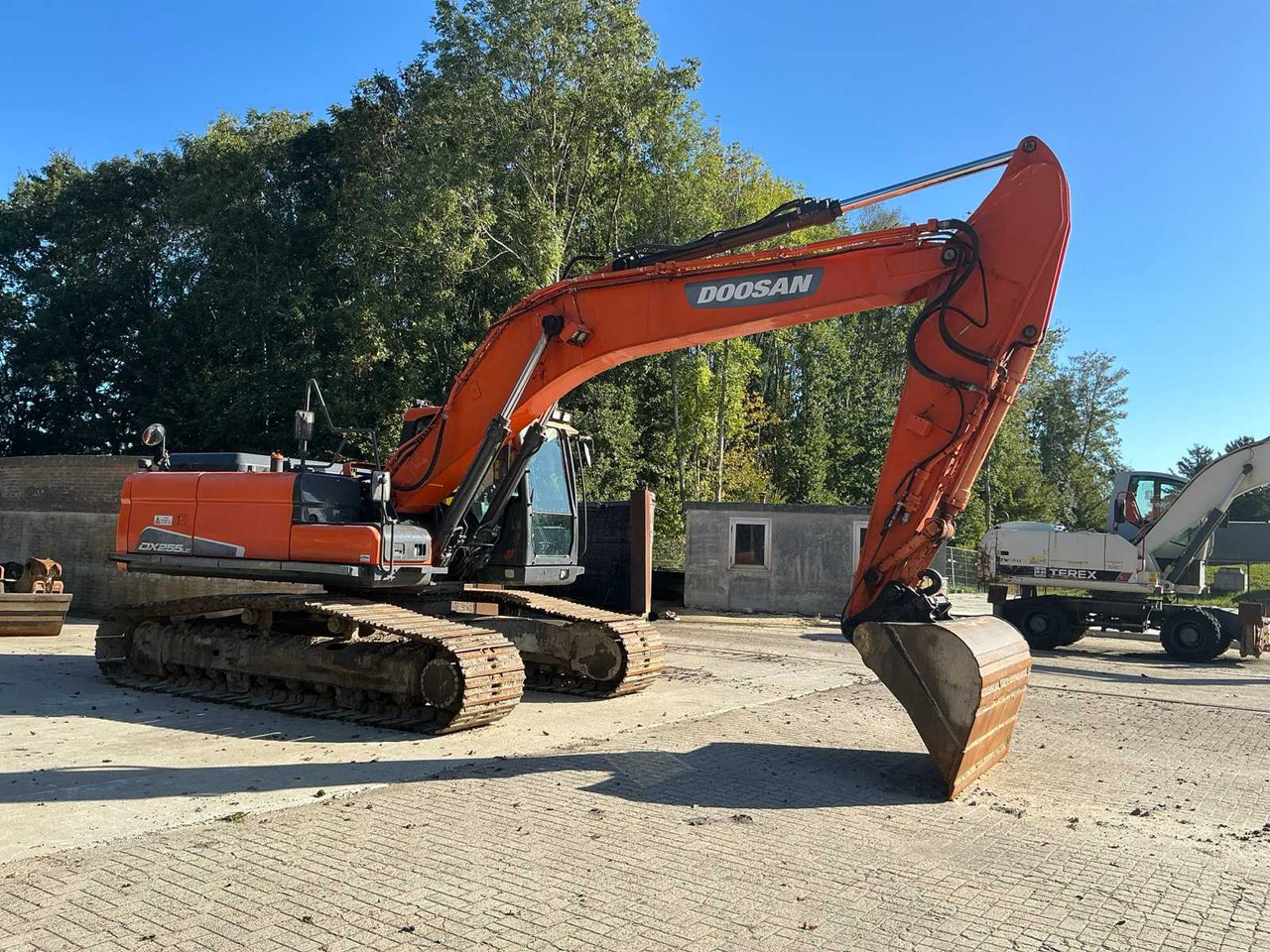 Doosan DX255LC - Pelle sur chenille: photos 5 Doosan DX255LC - Pelle sur chenille: photos 5