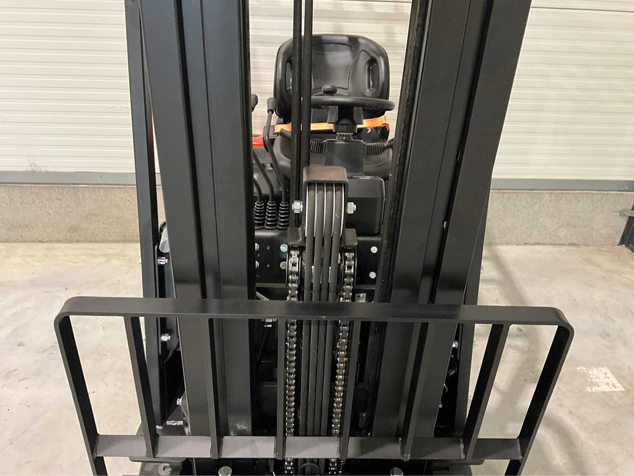 Chariot élévateur EP - 2025 - EFS 151 - FORKLIFT TRUCK: photos 15 Chariot élévateur EP - 2025 - EFS 151 - FORKLIFT TRUCK: photos 15