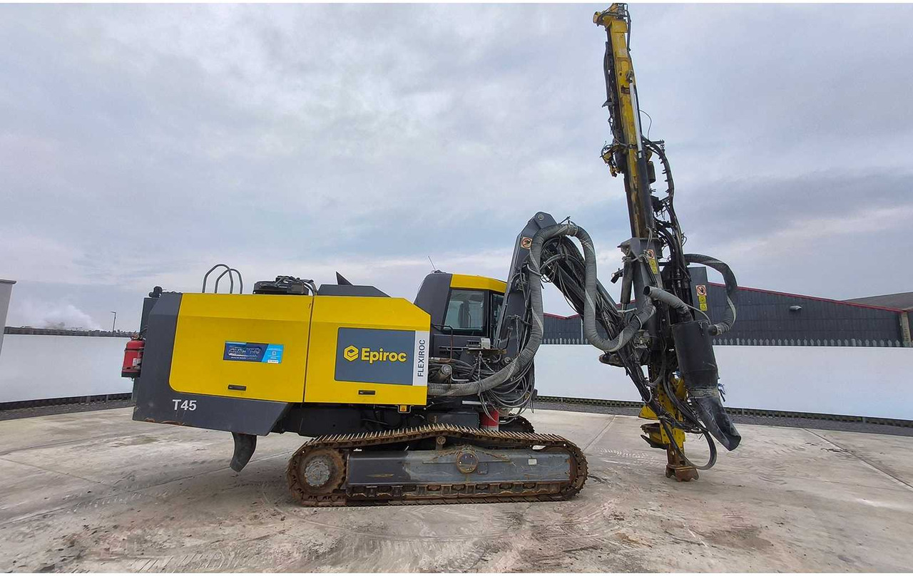 Atlas Copco (Epiroc) FlexiROC T45-11SF - Engins de chantier: photos 3 Atlas Copco (Epiroc) FlexiROC T45-11SF - Engins de chantier: photos 3
