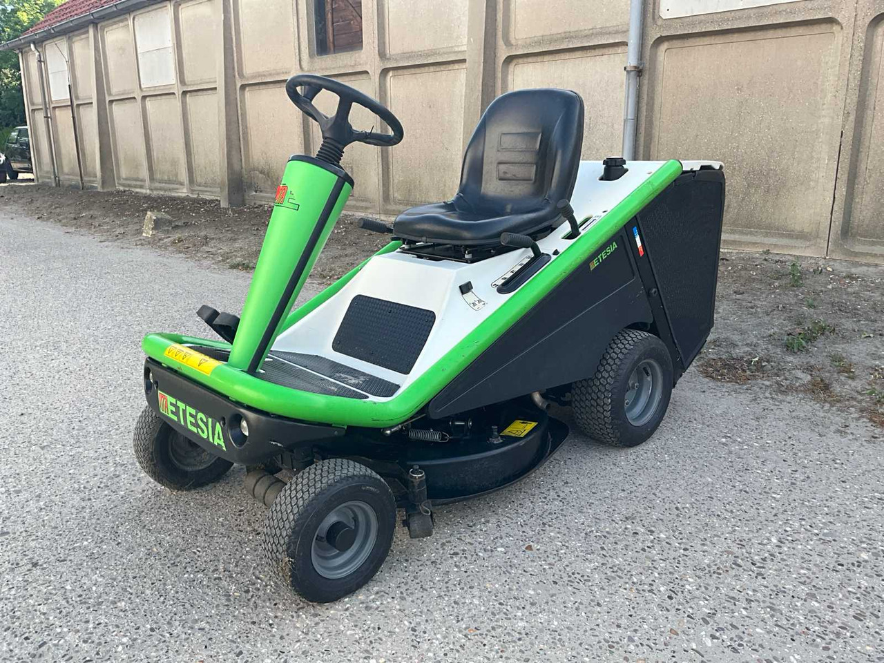 Etesia MKHP Hydro 80 - Motofaucheuse: photos 1 Etesia MKHP Hydro 80 - Motofaucheuse: photos 1