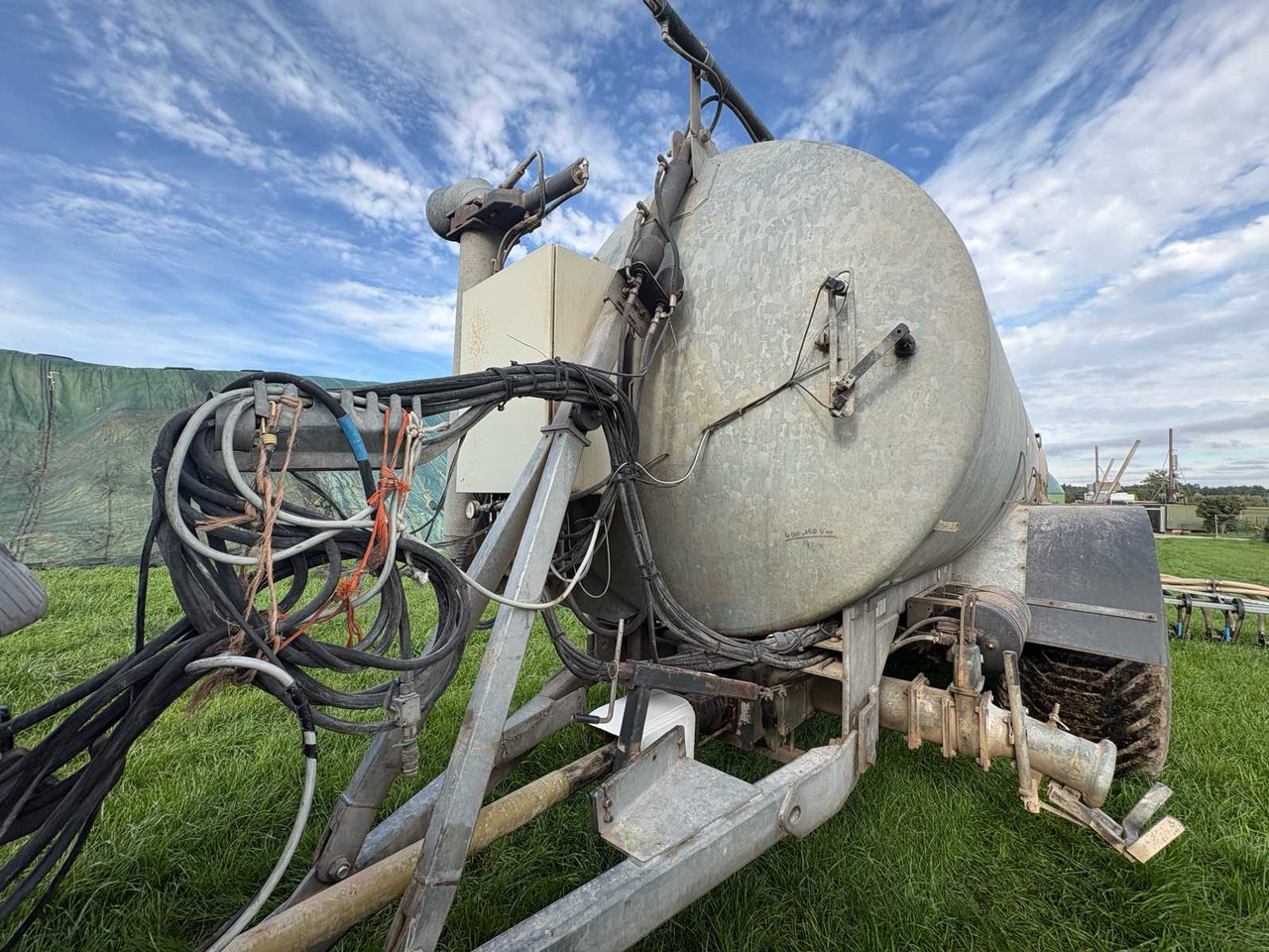FLIEGL Güllefass mit Schleppschuhverteiler und Scheibeninjektor - Epandeur à fumier: photos 4 FLIEGL Güllefass mit Schleppschuhverteiler und Scheibeninjektor - Epandeur à fumier: photos 4