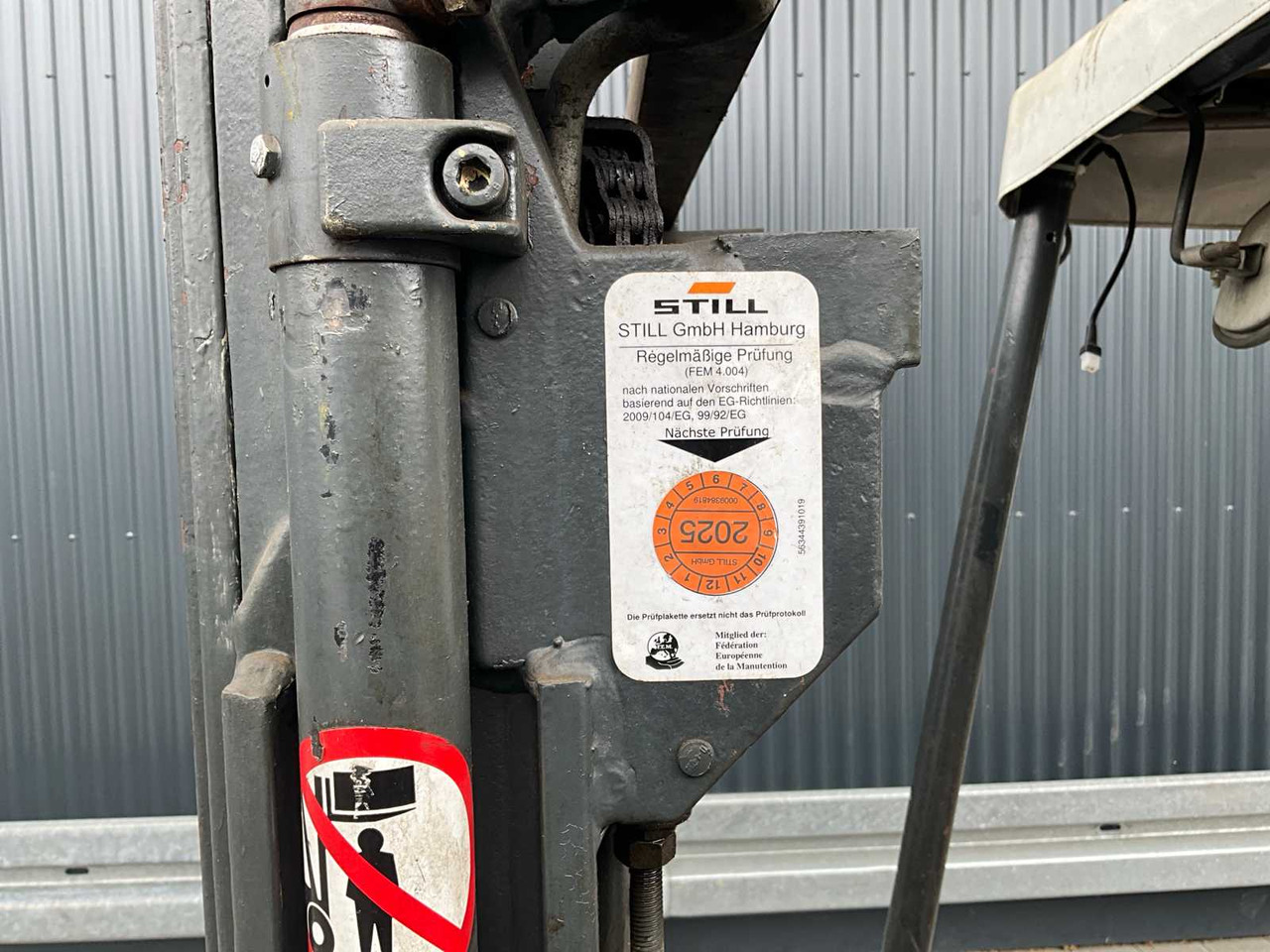 FORKLIFT LINDE - 15 E S - Chariot élévateur: photos 3 FORKLIFT LINDE - 15 E S - Chariot élévateur: photos 3