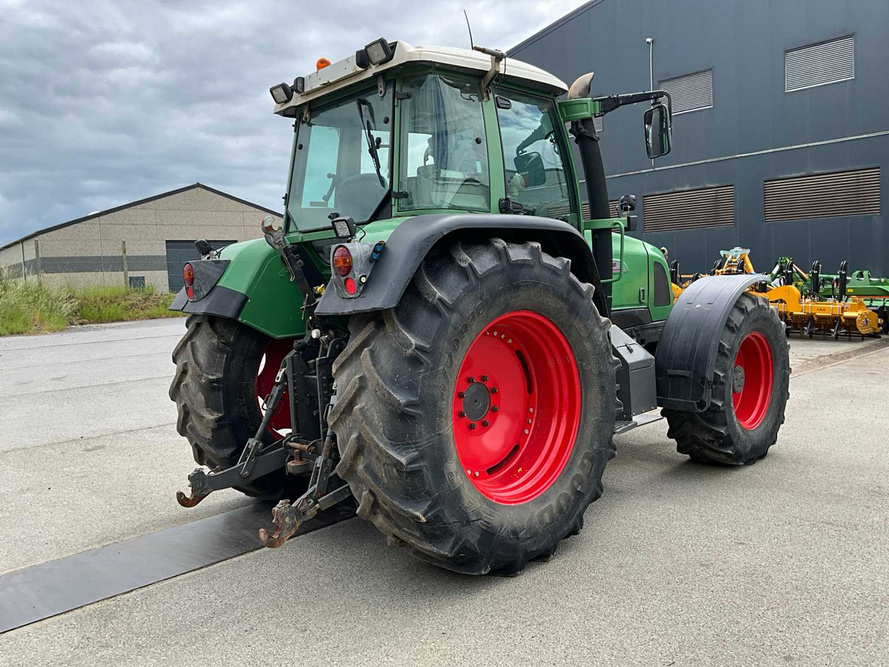 Fendt FENDT 716 Vario - Tracteur agricole: photos 3 Fendt FENDT 716 Vario - Tracteur agricole: photos 3