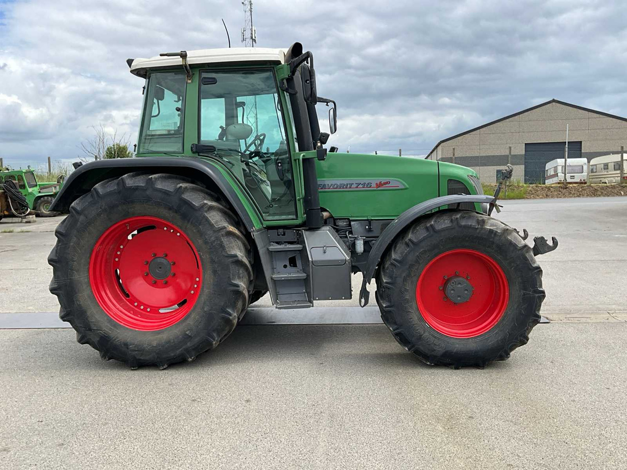 Fendt FENDT 716 Vario - Tracteur agricole: photos 2 Fendt FENDT 716 Vario - Tracteur agricole: photos 2