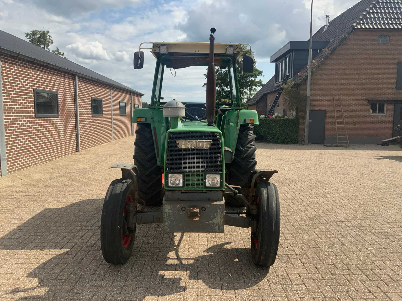 Fendt Farmer 108S - Tracteur agricole: photos 2 Fendt Farmer 108S - Tracteur agricole: photos 2