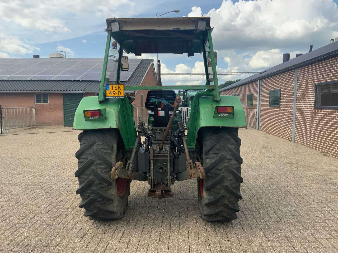 Fendt Farmer 108S - Tracteur agricole: photos 5 Fendt Farmer 108S - Tracteur agricole: photos 5
