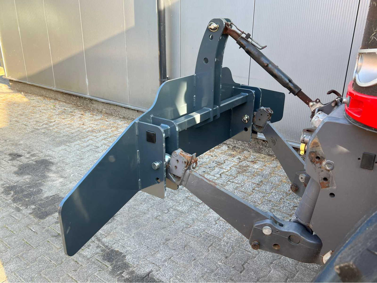 Fendt veiligheidsbumper - frontbumper - Chargeur frontal pour tracteur: photos 3 Fendt veiligheidsbumper - frontbumper - Chargeur frontal pour tracteur: photos 3
