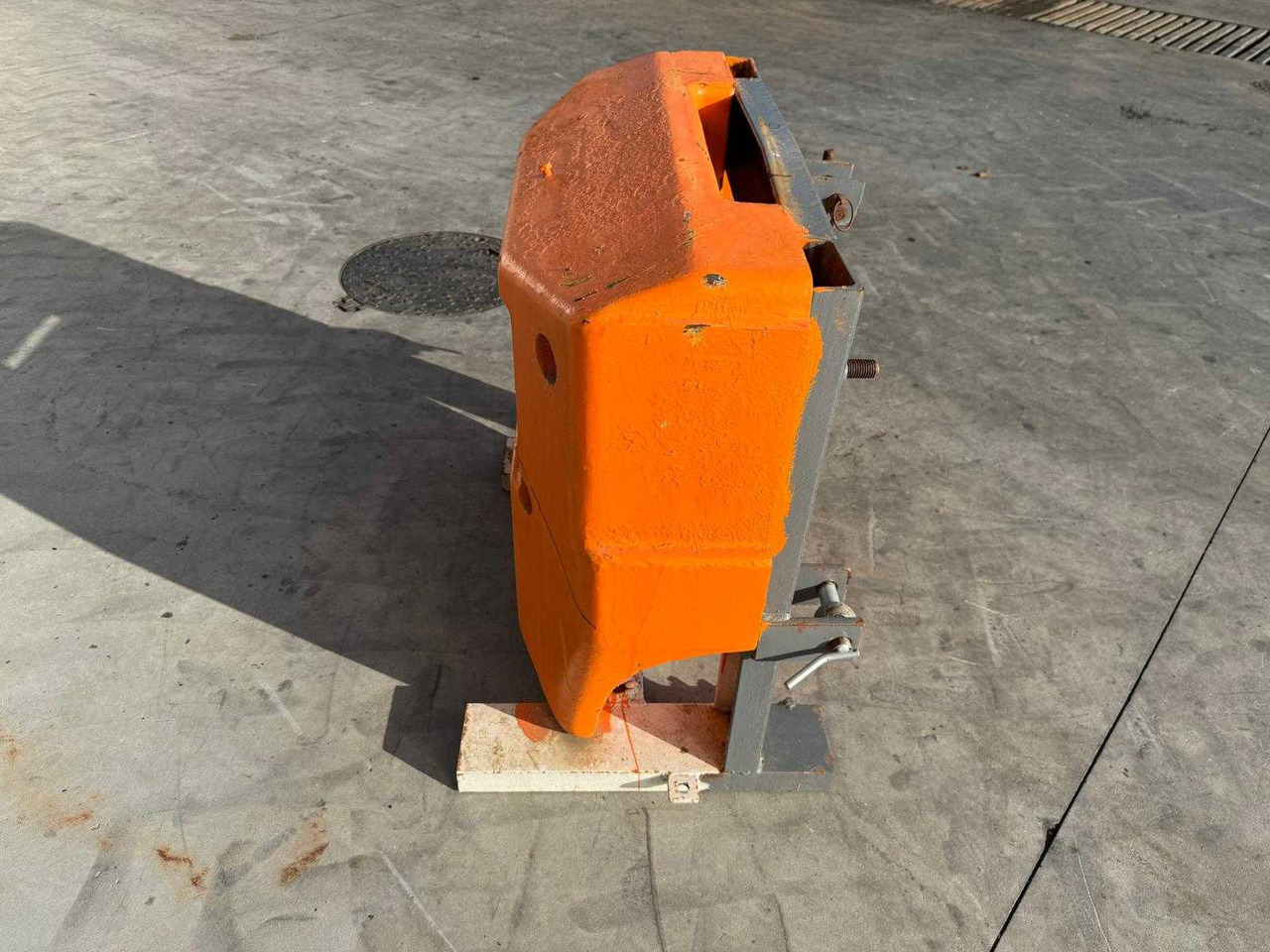 Frontweight - Chargeur frontal pour tracteur: photos 4 Frontweight - Chargeur frontal pour tracteur: photos 4