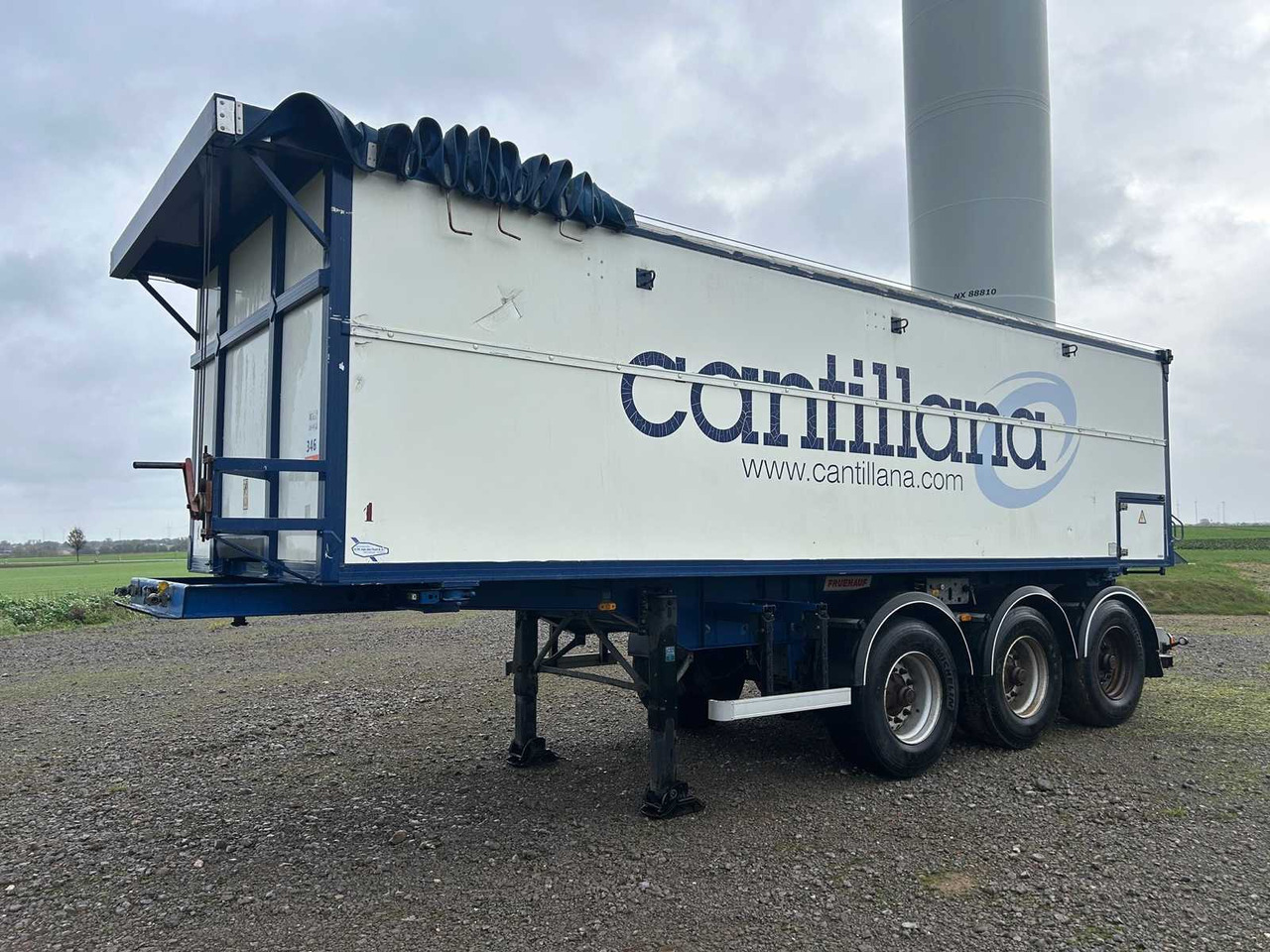 Fruehauf 9706 AL IS 06 - Remorque plateau agricole: photos 1 Fruehauf 9706 AL IS 06 - Remorque plateau agricole: photos 1