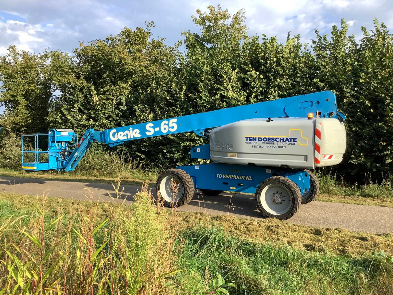 Genie S65 - Nacelle: photos 1 Genie S65 - Nacelle: photos 1